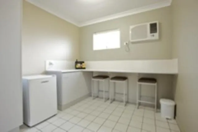 ***  Carseldine Palms Motel Brisbane Australia
